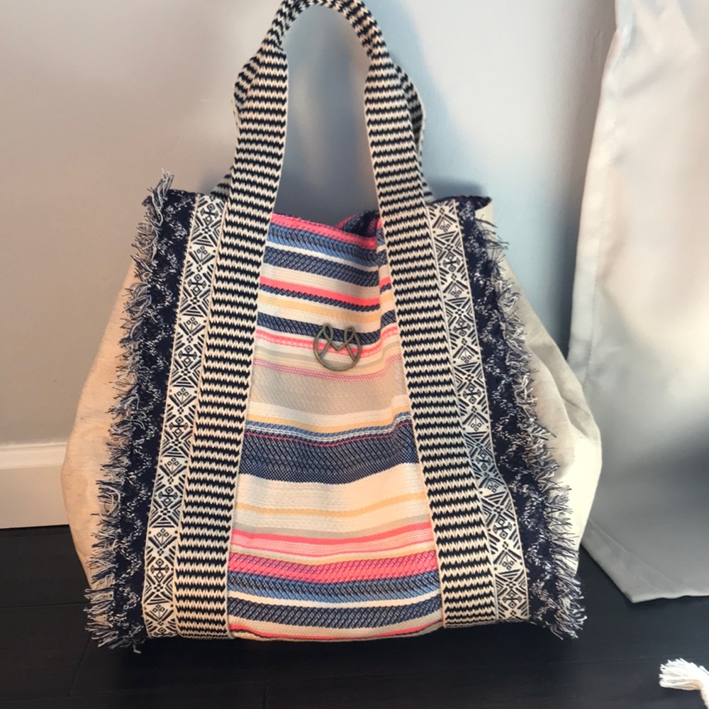 Maaji baggy tote in coconut